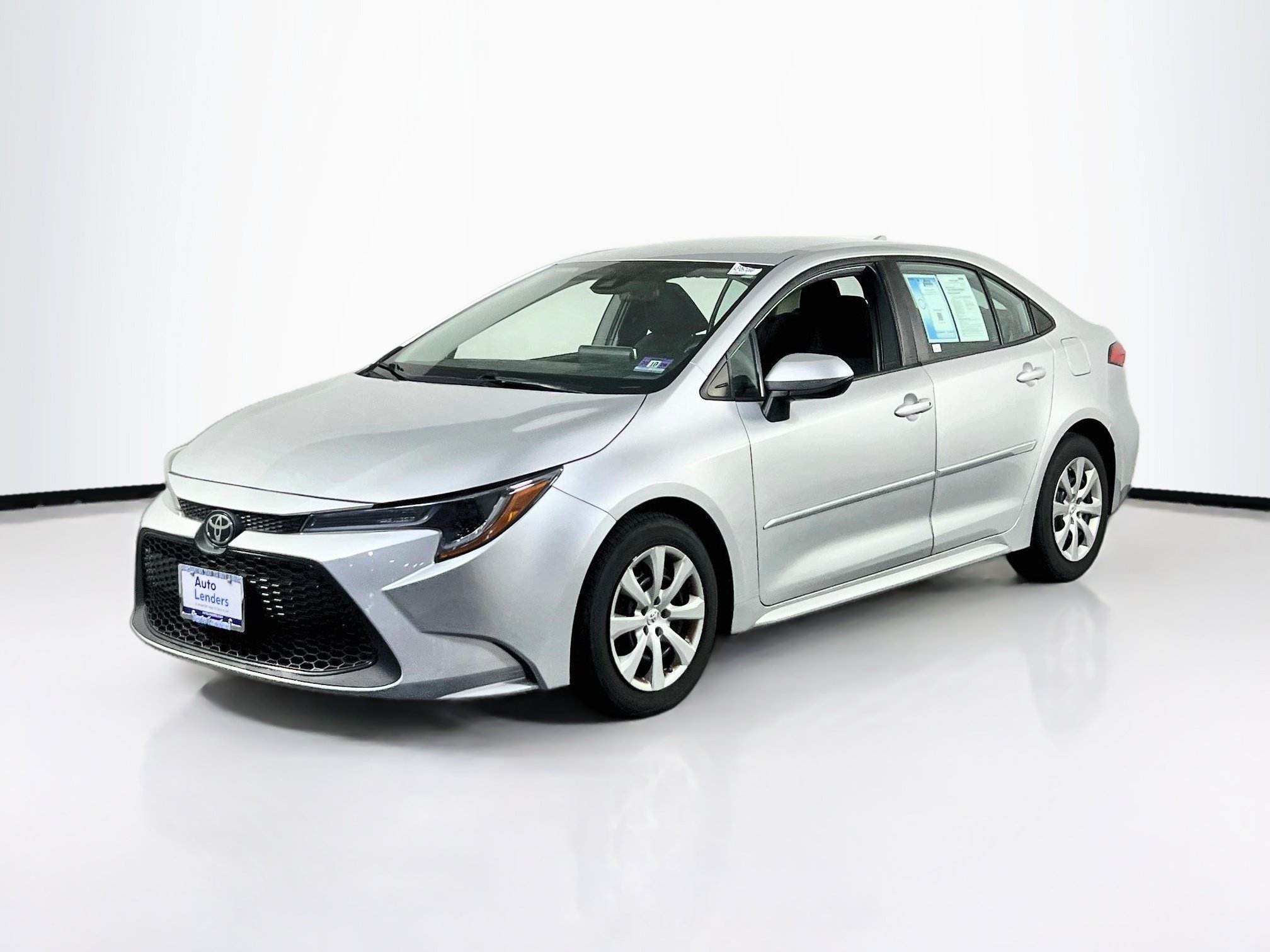 Used 2020 Toyota Corolla LE FWD image 1