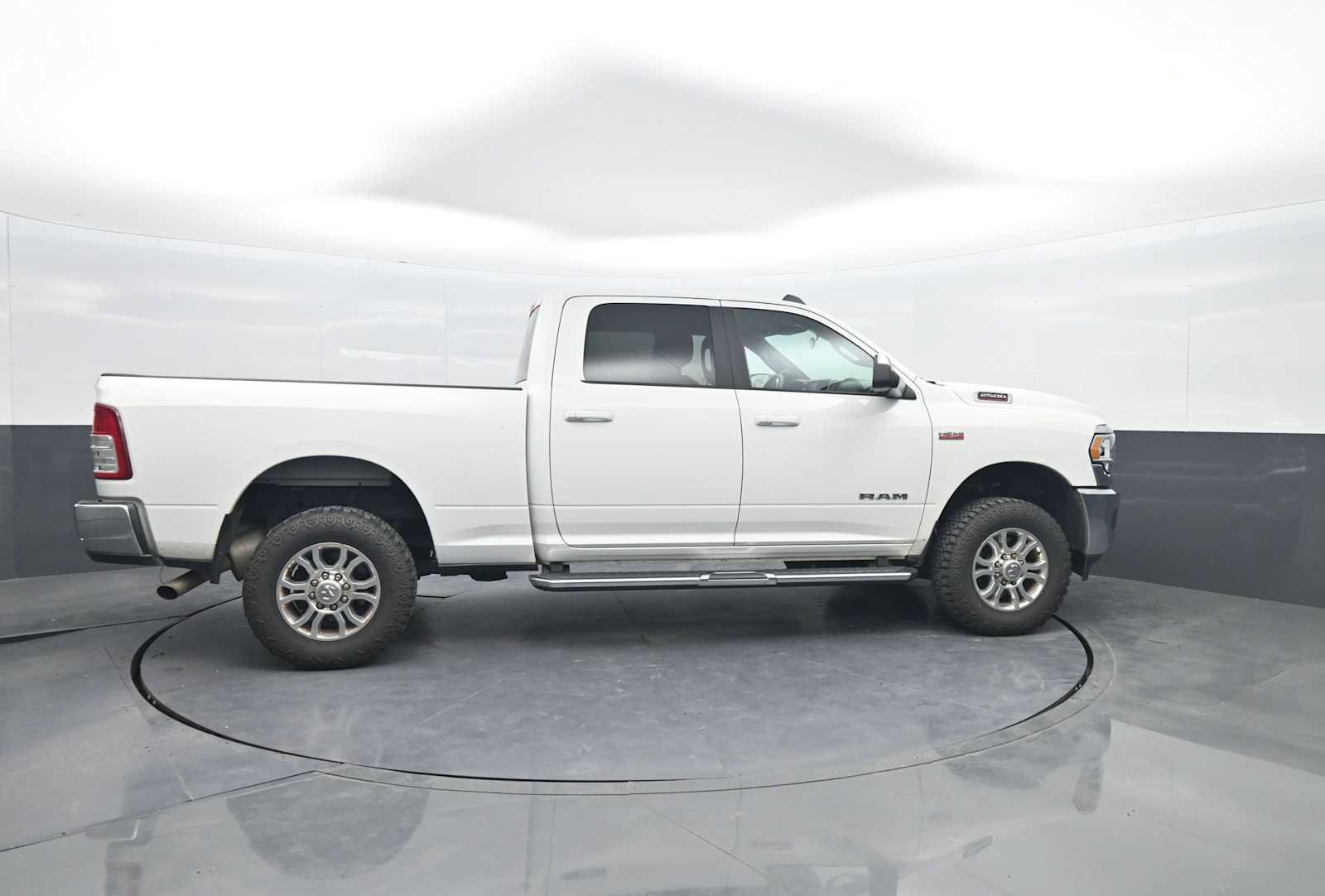Used 2022 RAM 2500 Big Horn AWD/4WD image 46