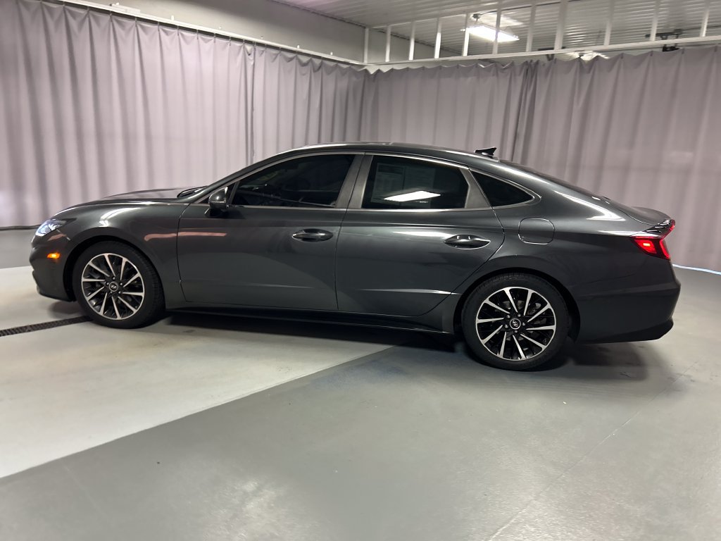 Used 2021 Hyundai Sonata Limited FWD image 4