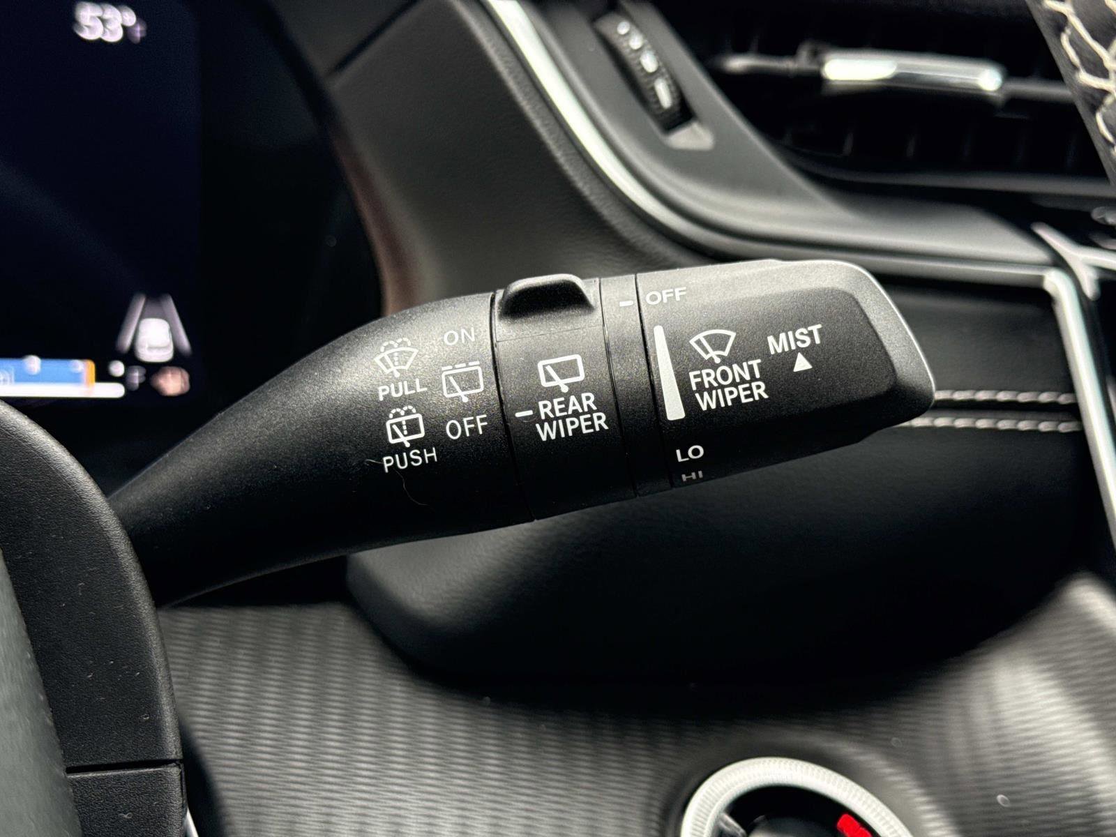 Used 2024 Jeep Grand Cherokee L Laredo AWD/4WD image 10