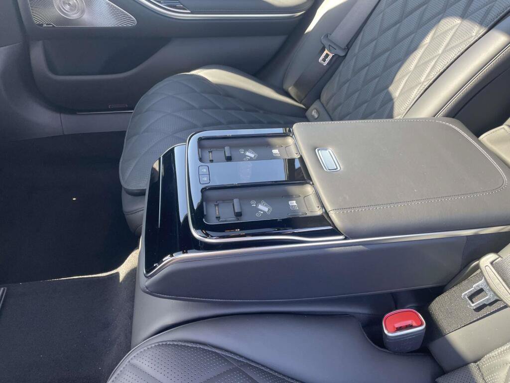 New 2027 Mercedes-Benz S 580 4MATIC Sedan image 17