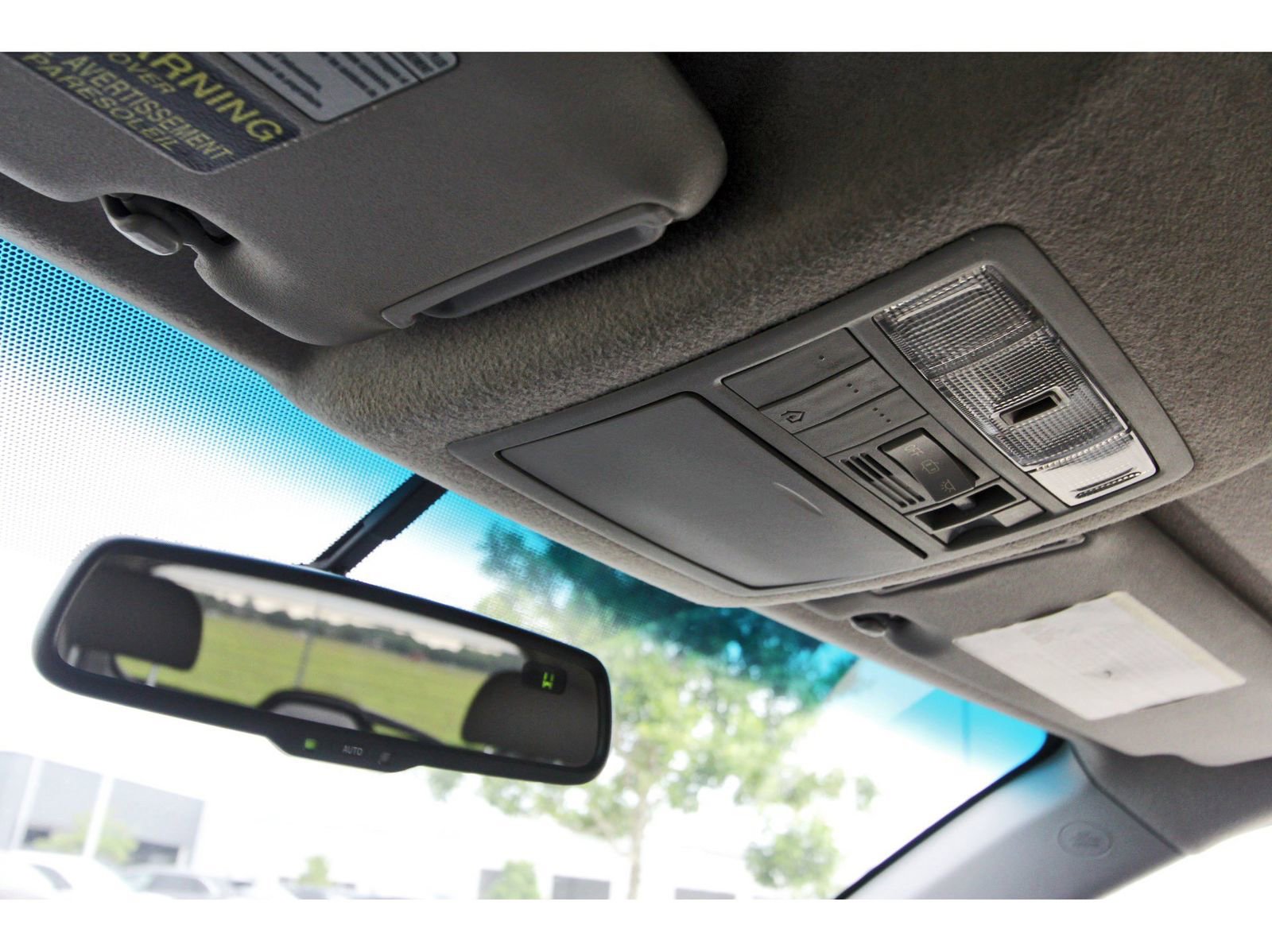 Used 2013 Toyota Highlander SE FWD image 25