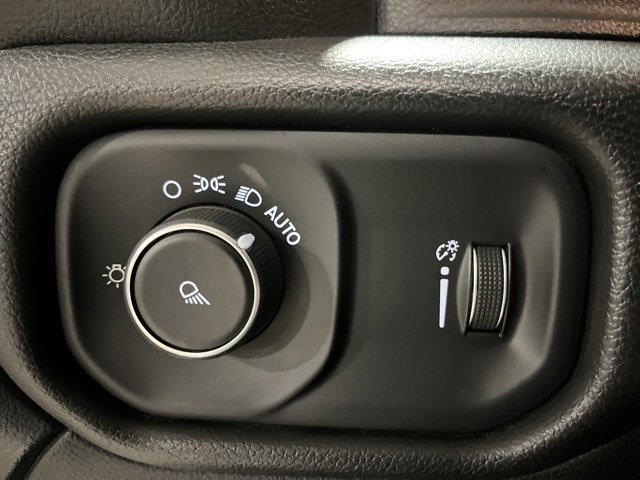 Used 2024 RAM 2500 Tradesman w/ Protection Group image 20