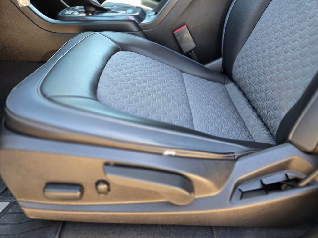 Used 2020 Chevrolet Colorado Z71 image 26