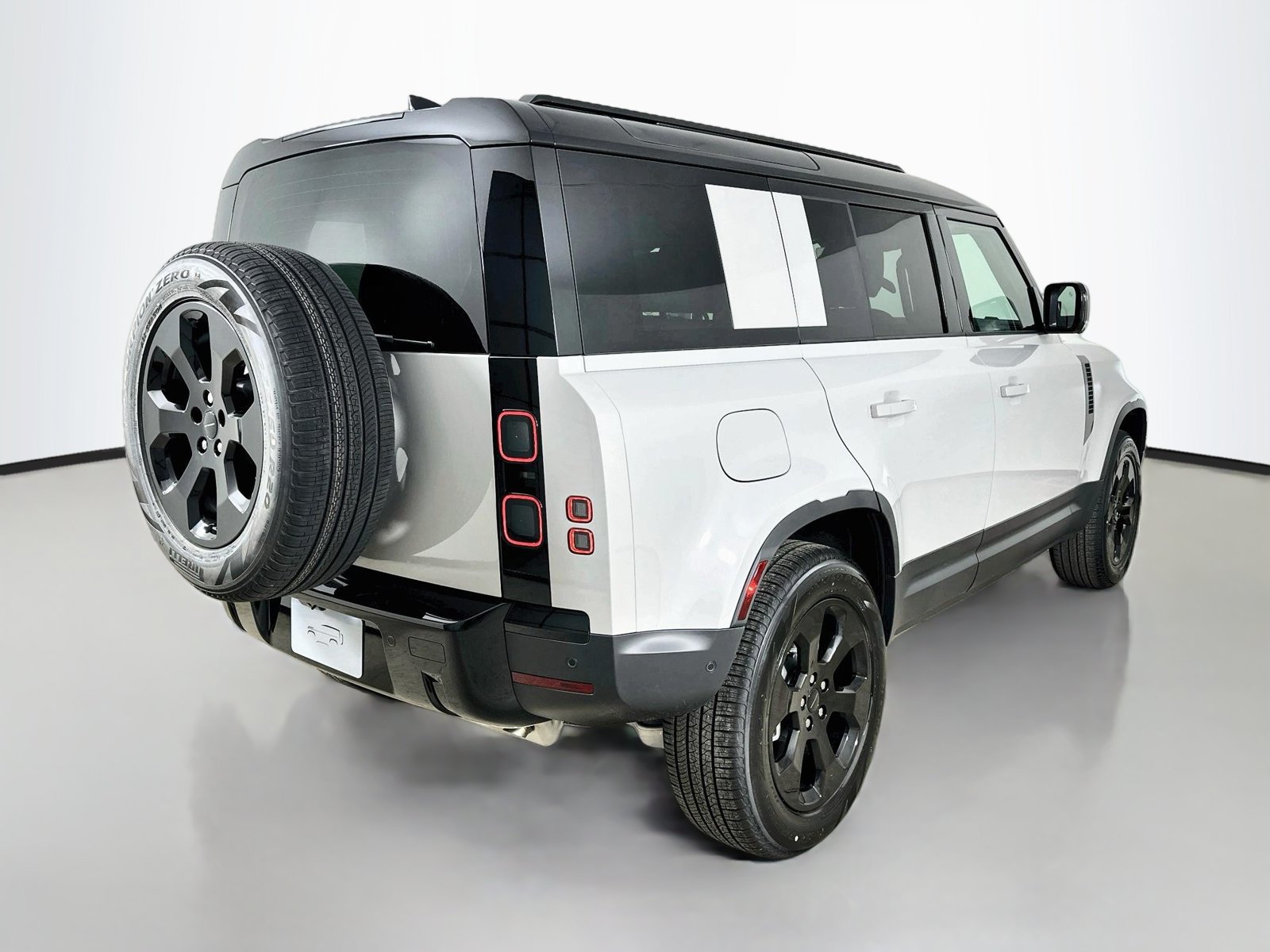 New 2026 Land Rover Defender 110 S AWD/4WD image 5