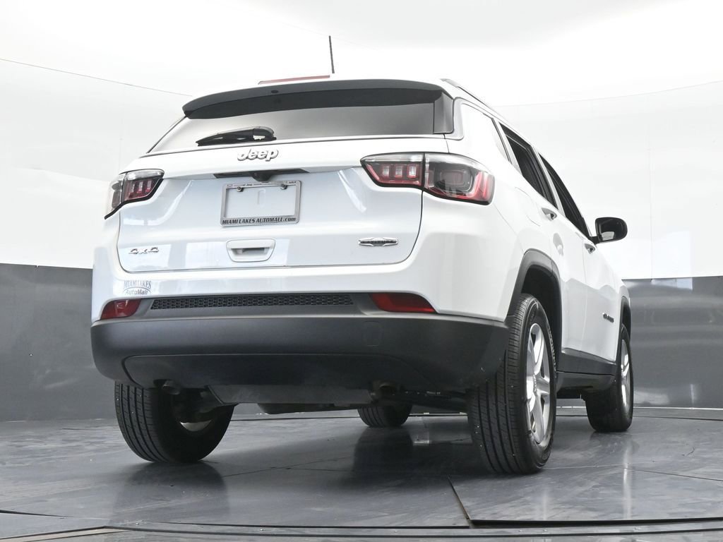 Used 2023 Jeep Compass Latitude AWD/4WD image 55