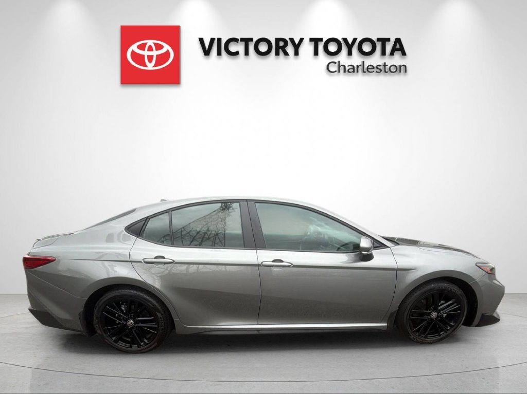 Used 2026 Toyota Camry SE w/ Multimedia Upgrade Package FWD image 6