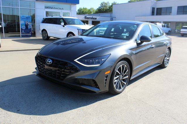 Used 2022 Hyundai Sonata Limited w/ Cargo Package FWD image 1