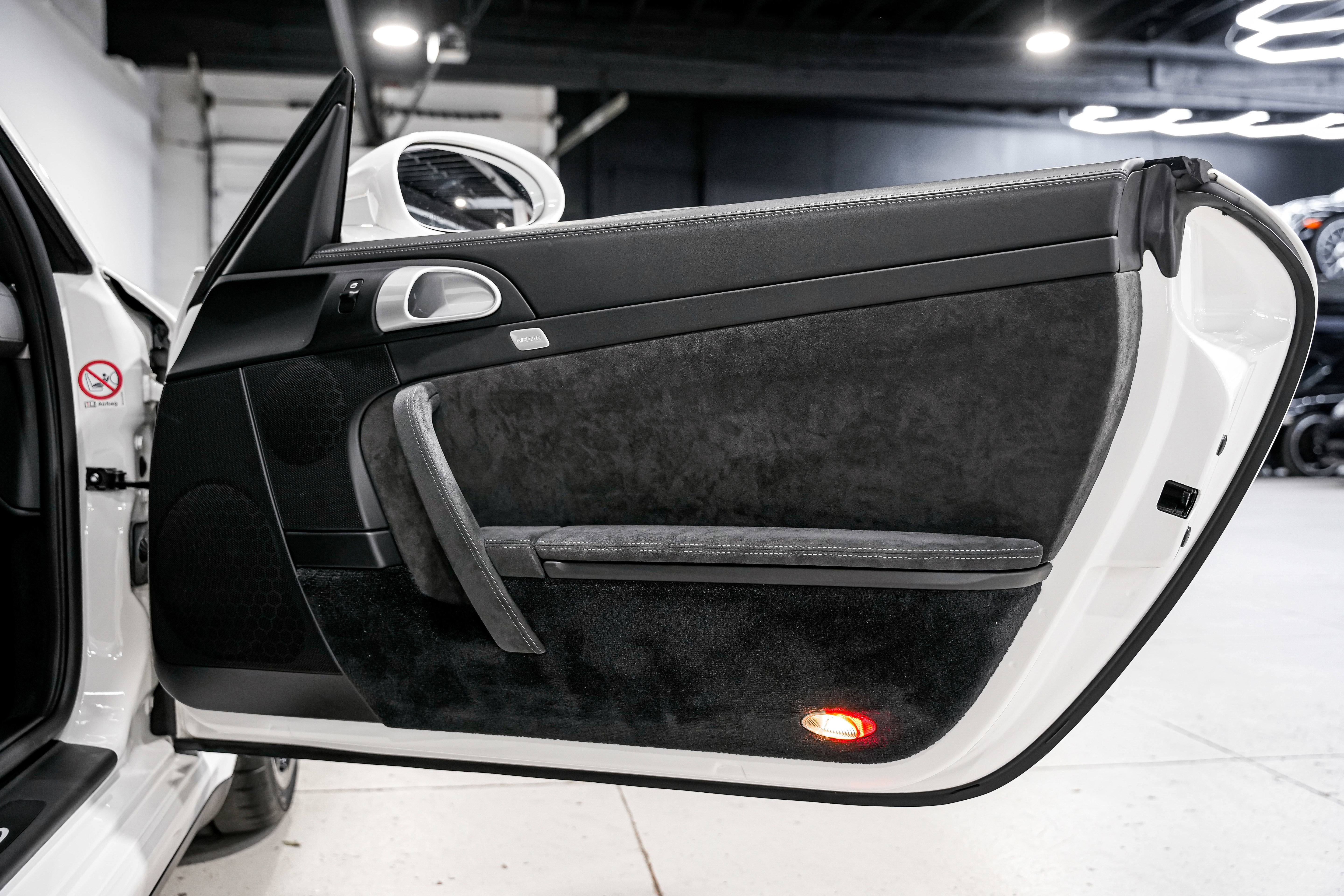 Used 2008 Porsche 911 GT3 RS image 25