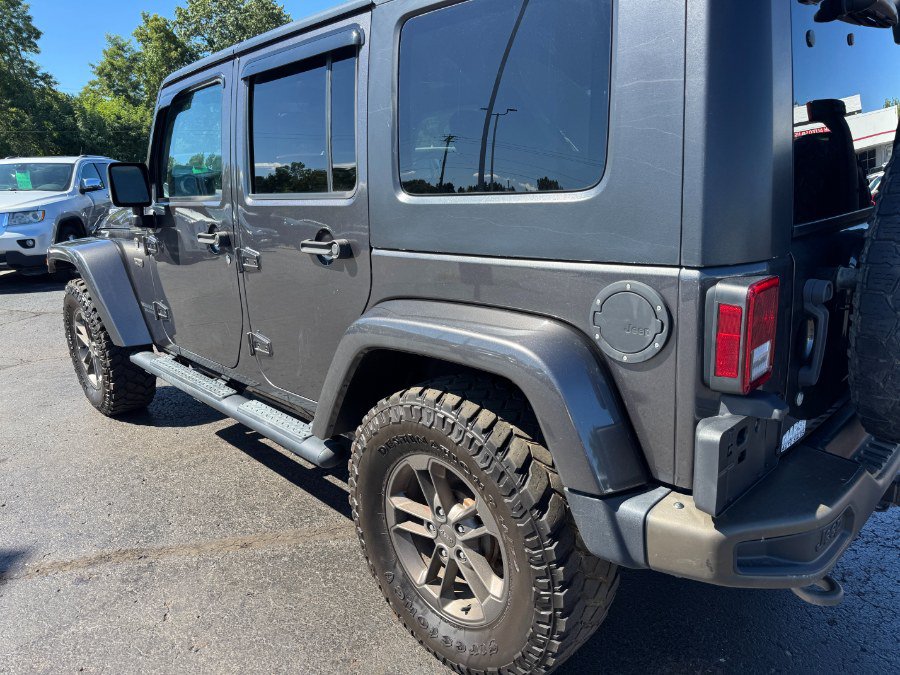 Used 2017 Jeep Wrangler Unlimited Sahara AWD/4WD image 10