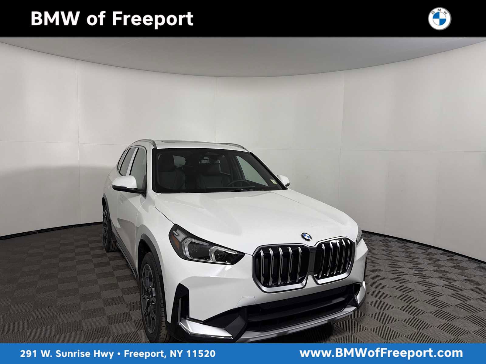 New 2026 BMW X1 xDrive28i w/ Convenience Package image 1