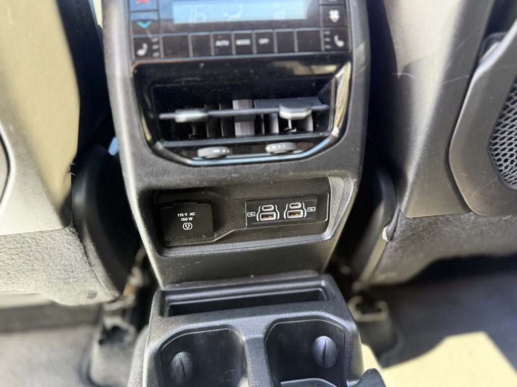 Used 2022 Jeep Grand Cherokee L Limited AWD/4WD image 31
