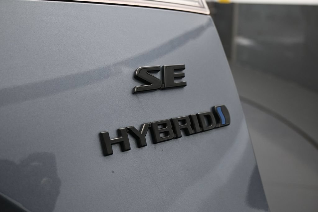 Used 2024 Toyota Corolla Cross AWD Hybrid image 32