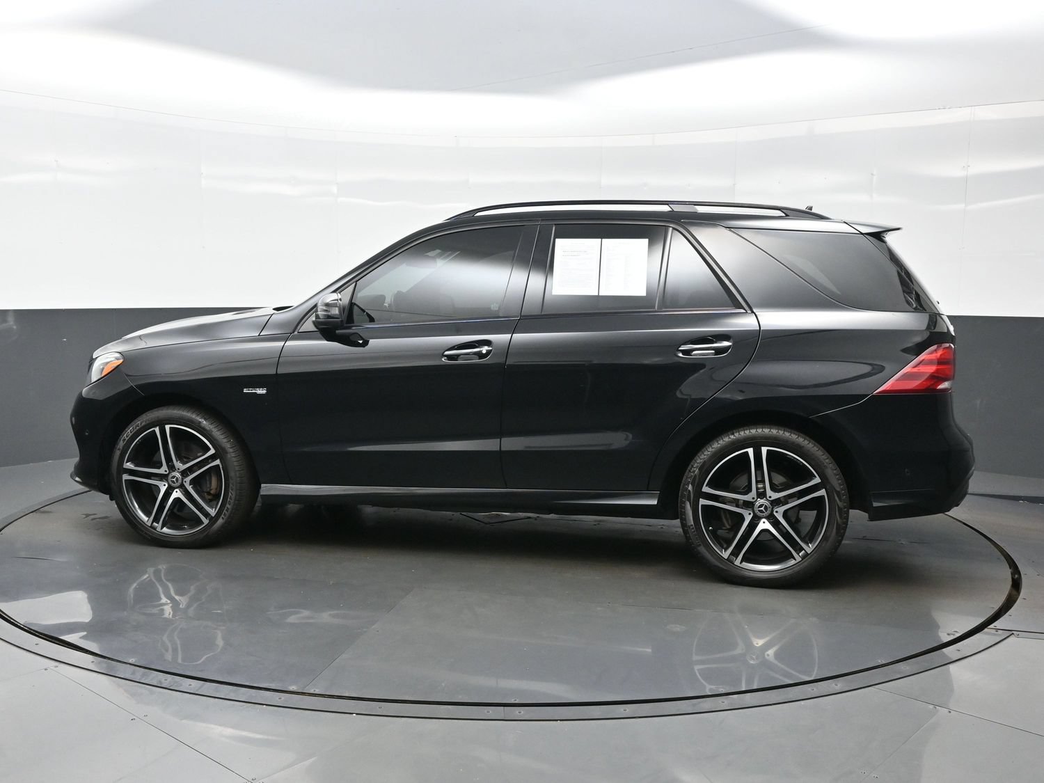 Used 2017 Mercedes-Benz GLE 43 AMG 4MATIC image 4