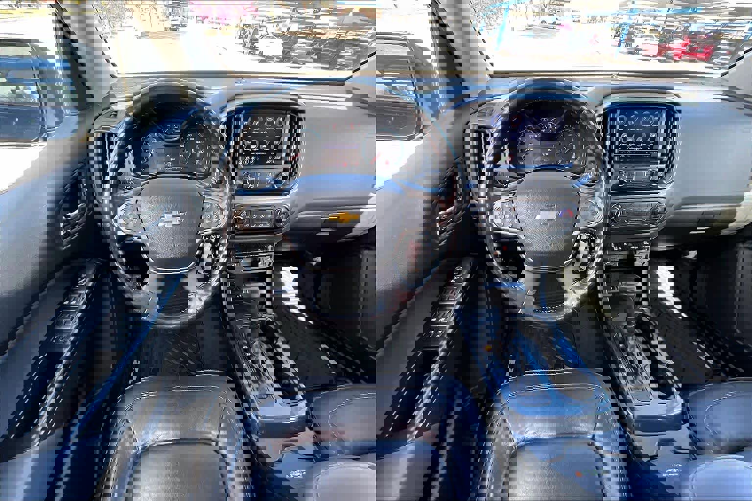 Used 2021 Chevrolet Colorado Z71 w/ Z71 Midnight Edition image 5