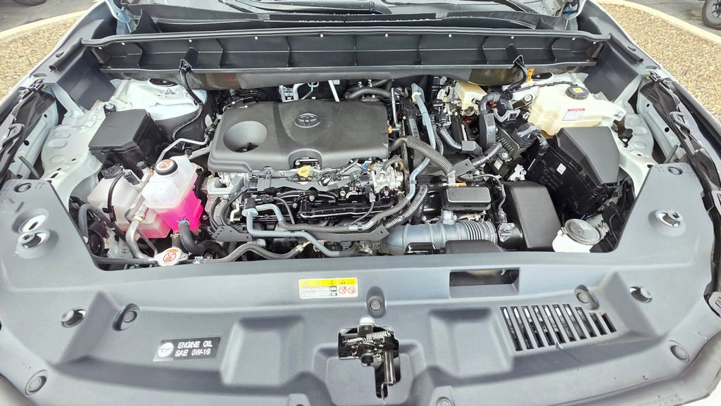 Certified 2024 Toyota Highlander XLE image 28