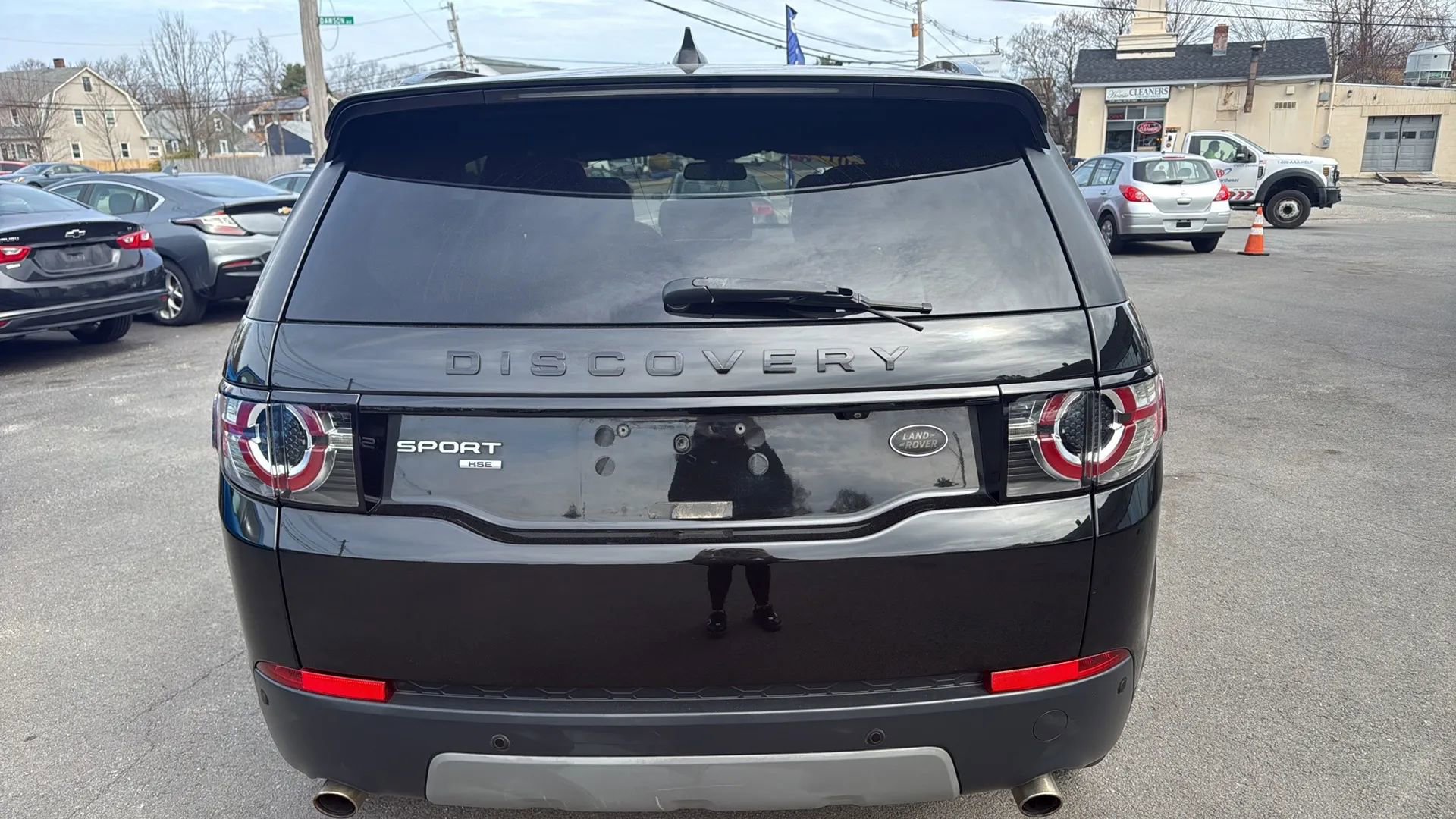 Used 2017 Land Rover Discovery Sport HSE AWD/4WD image 6