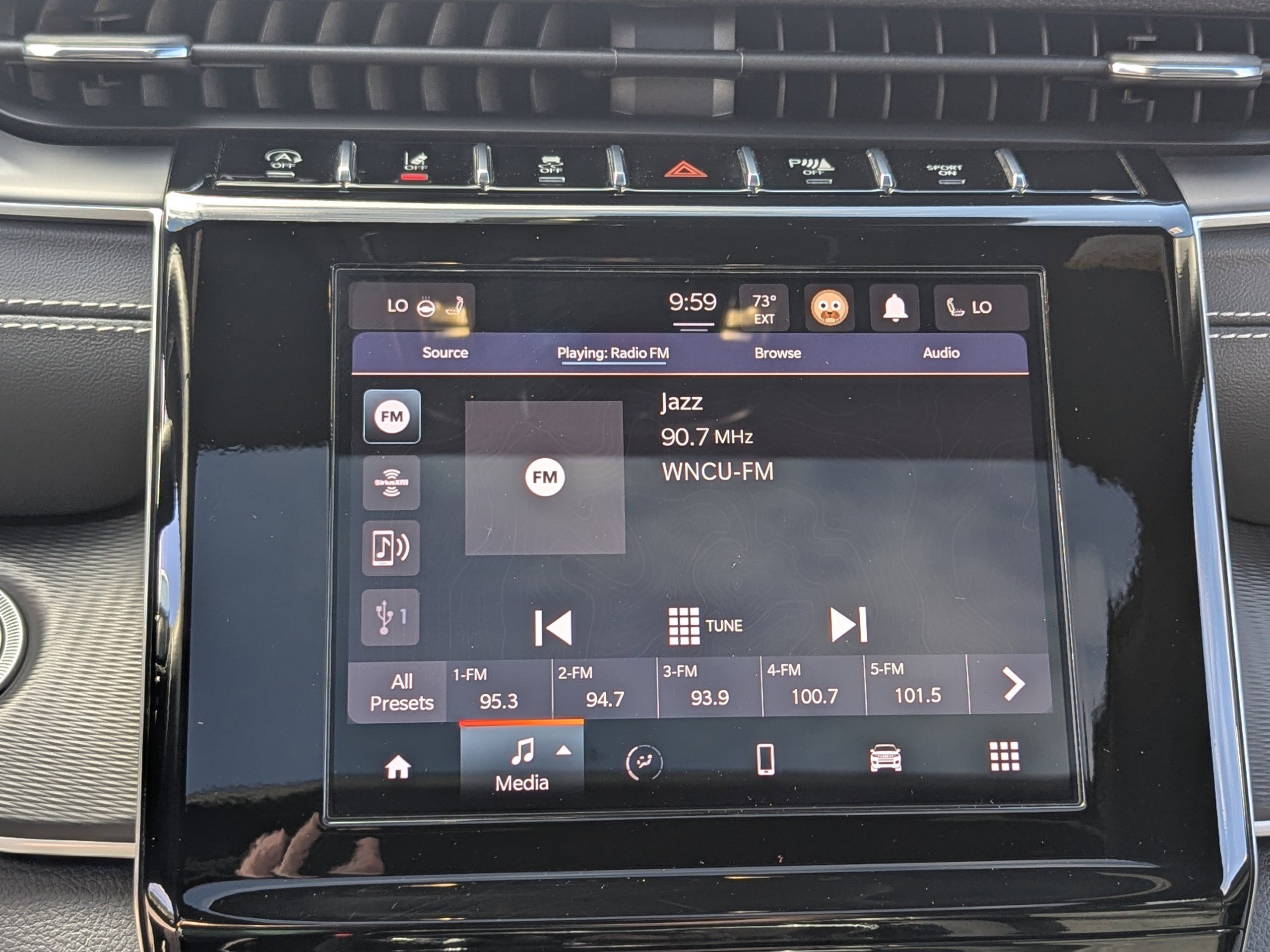 Certified 2023 Jeep Grand Cherokee L Laredo image 23