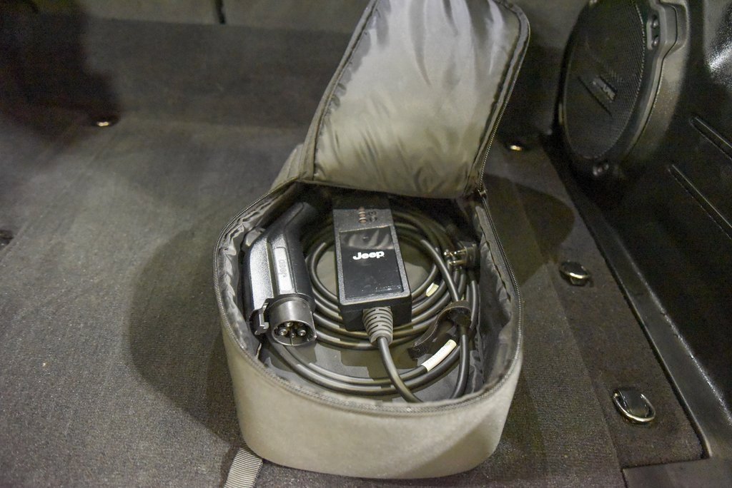 Used 2023 Jeep Wrangler Unlimited Rubicon 4xe w/ Cold Weather Group image 15