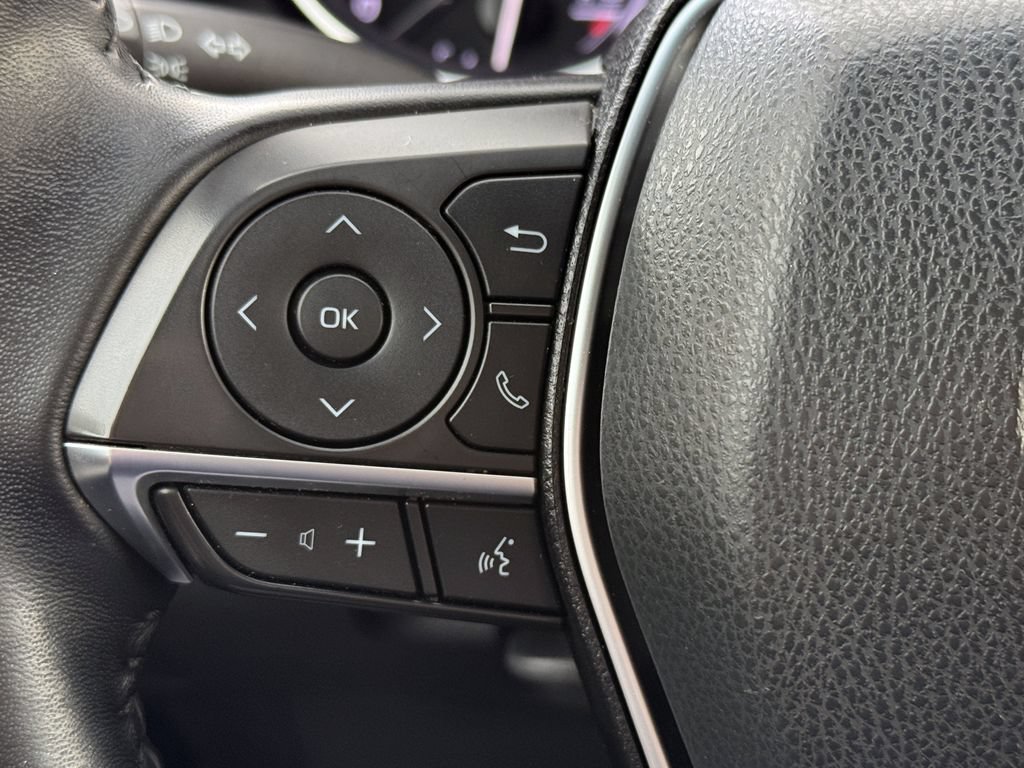 Used 2018 Toyota Camry XLE FWD image 30