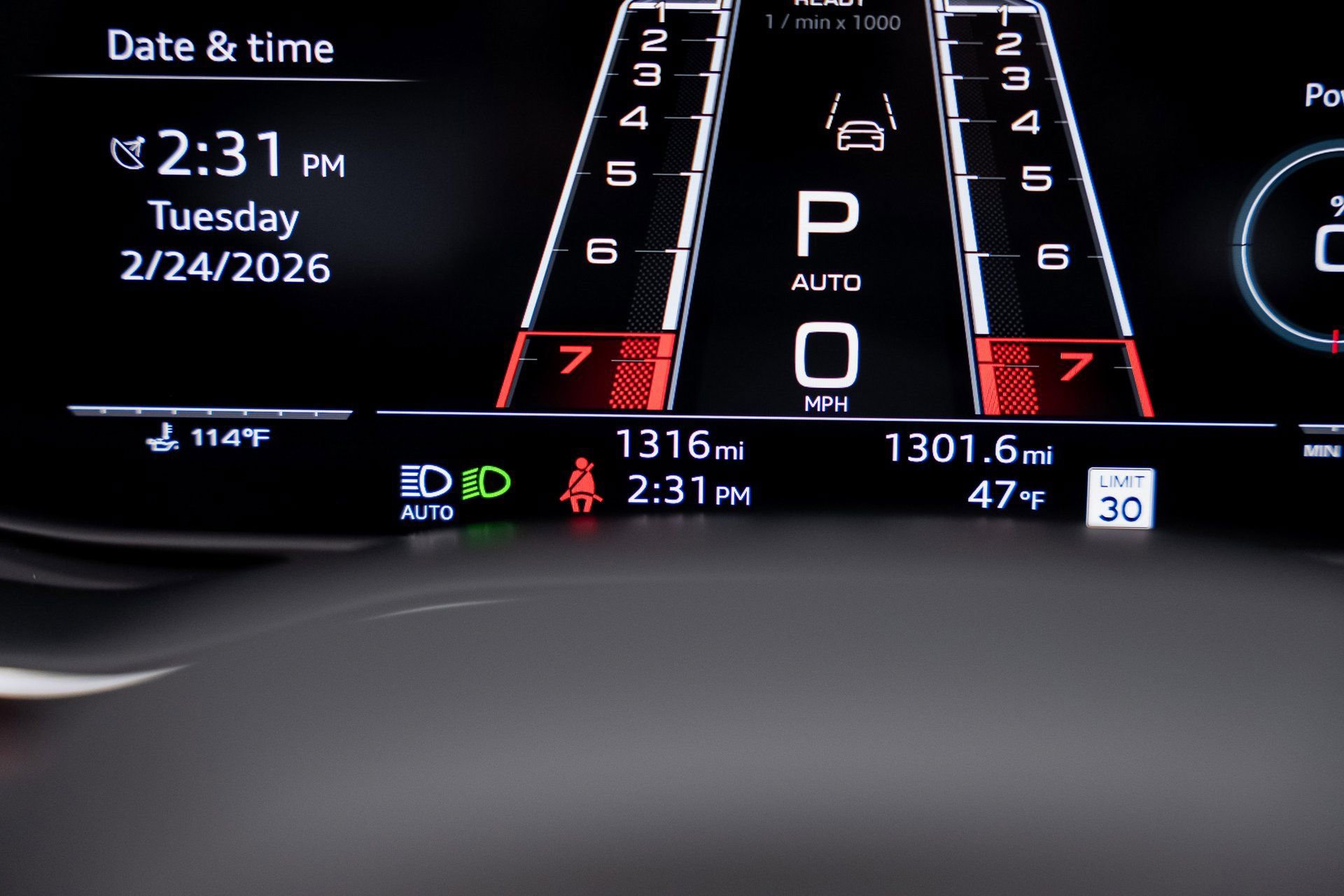 Used 2026 Audi RS Q8 performance image 49