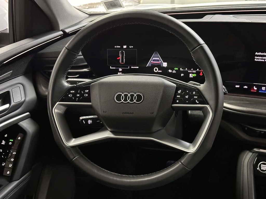 Used 2025 Audi Q5 Premium Plus w/ Premium Plus image 18