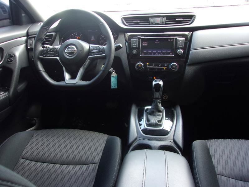 Used 2019 Nissan Rogue S w/ Special Edition Package FWD image 27