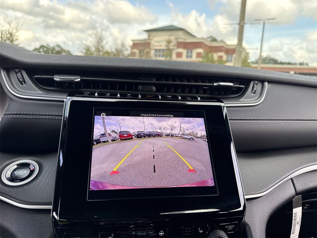 New 2025 Jeep Grand Cherokee Laredo X w/ Luxury Tech Group I image 24