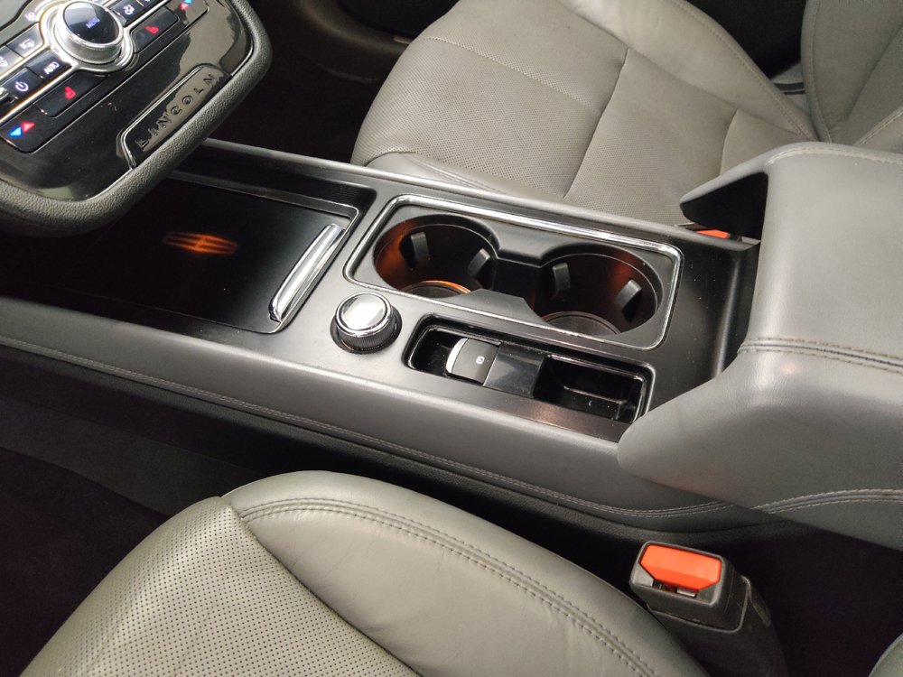 Used 2020 Lincoln Corsair Reserve FWD image 26