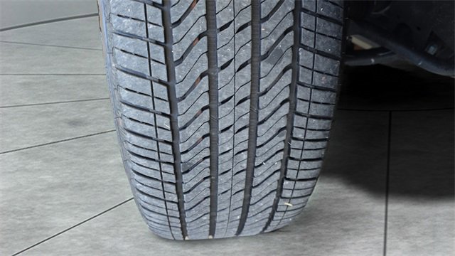 Used 2024 GMC Yukon XL Denali image 33