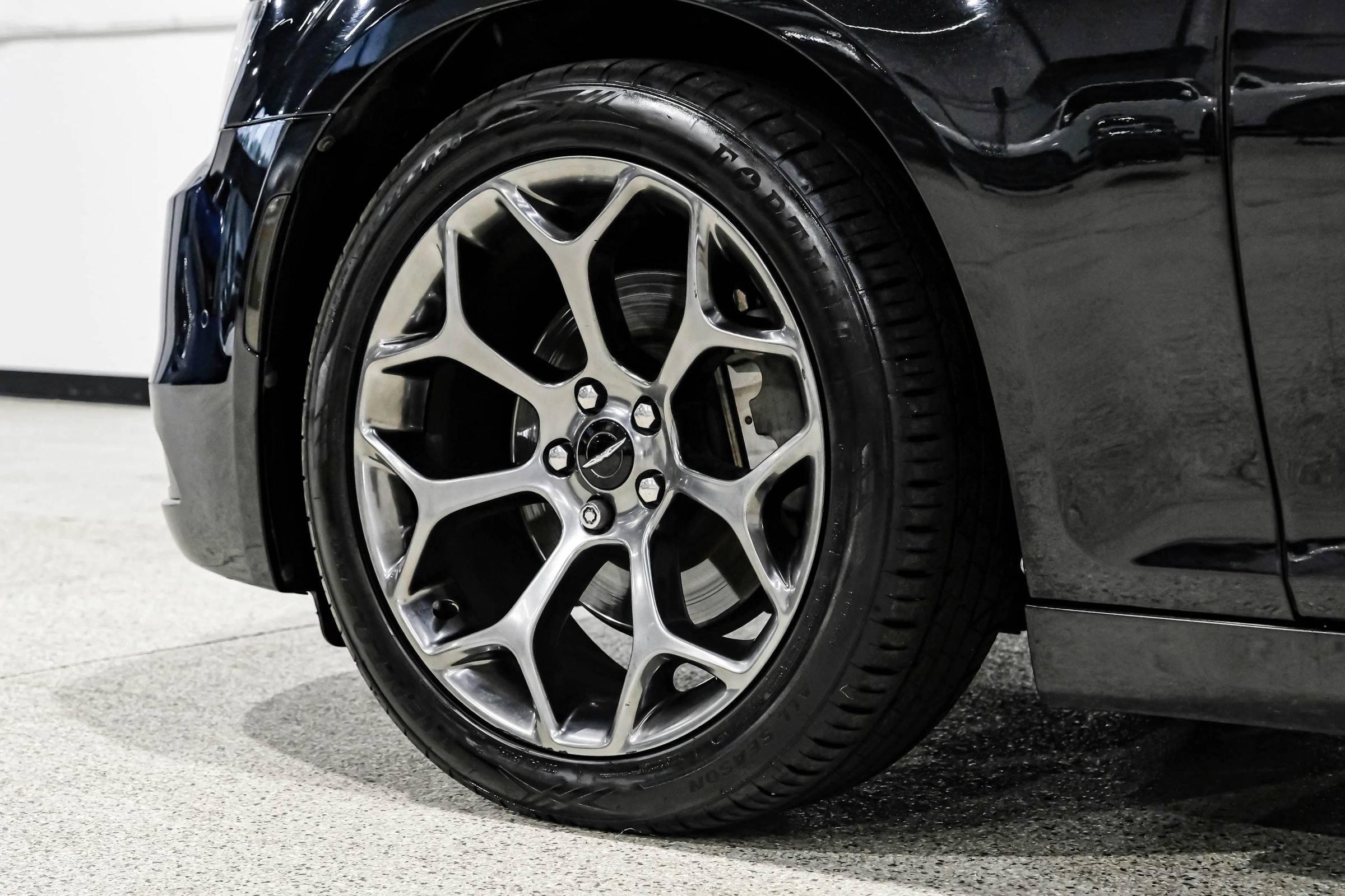 Used 2015 Chrysler 300 S w/ 300S Premium Group RWD image 71