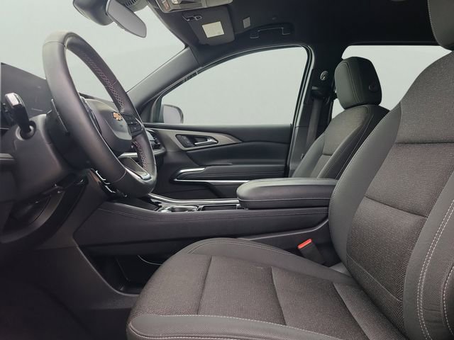 Used 2025 Chevrolet Traverse LT FWD image 22