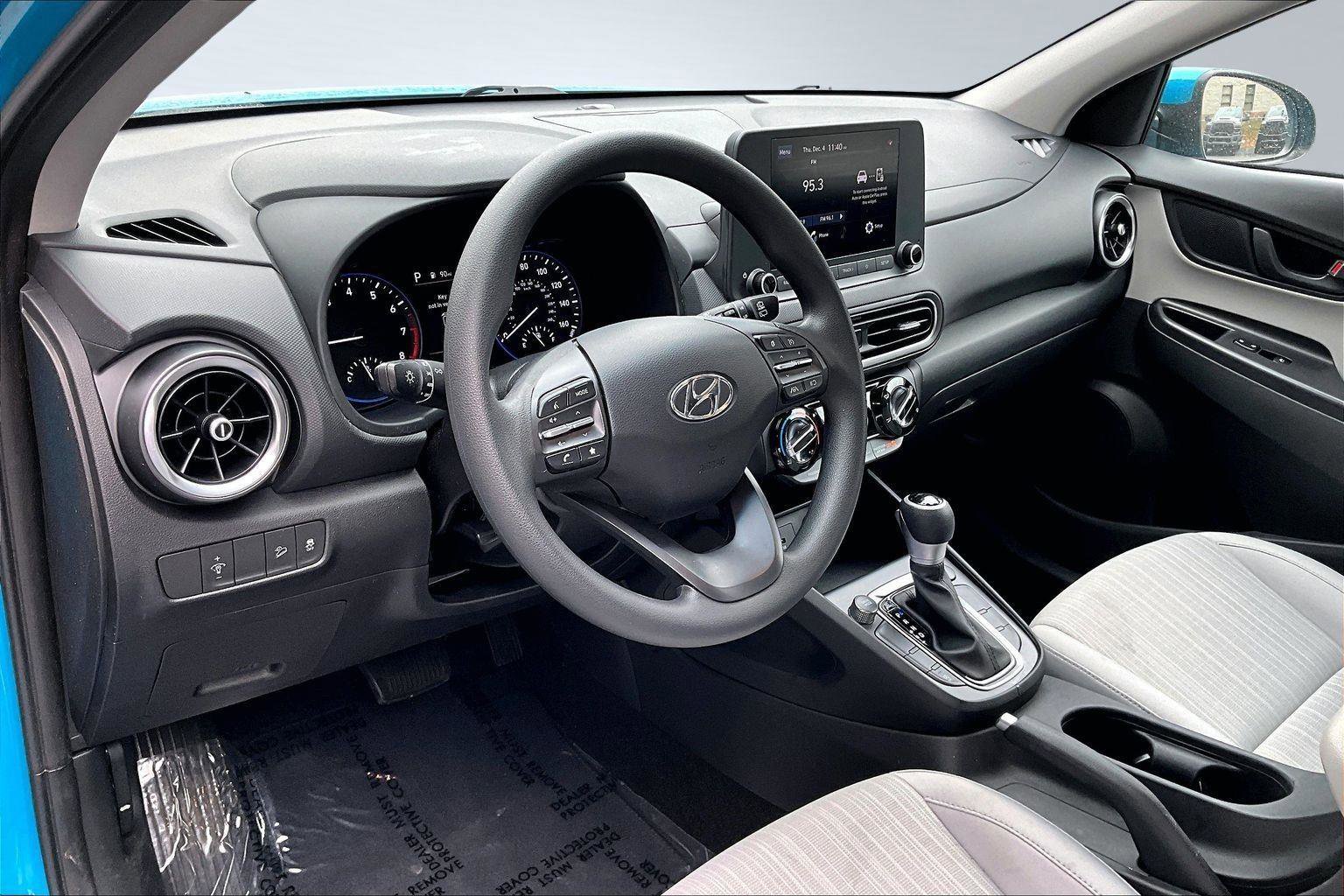 Used 2022 Hyundai Kona SEL image 15