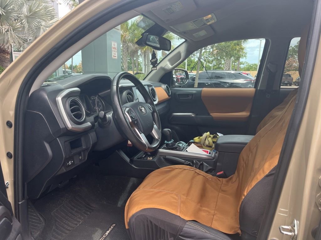 Used 2019 Toyota Tacoma SR5 RWD image 5