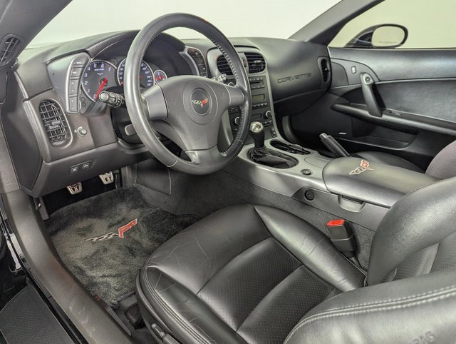 Used 2006 Chevrolet Corvette Convertible w/ Preferred Equipment Group image 23