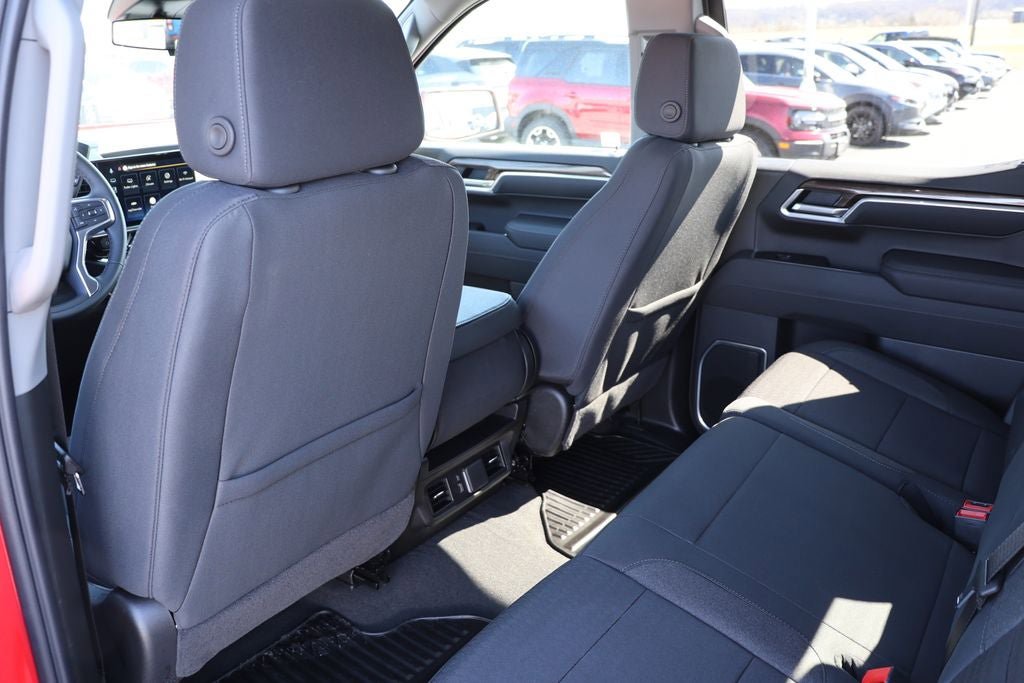Used 2026 Chevrolet Silverado 1500 LT AWD/4WD image 8