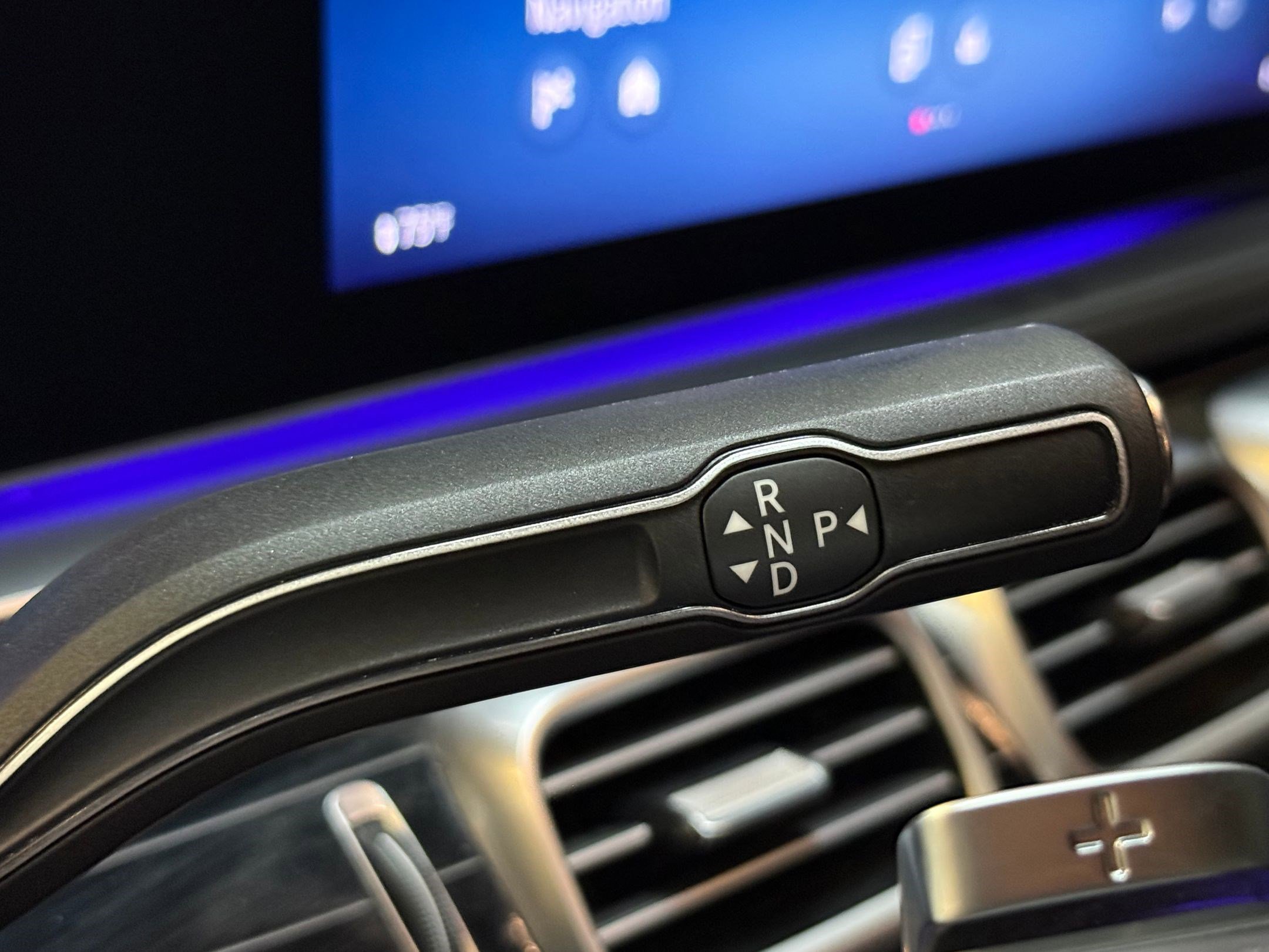 Used 2024 Mercedes-Benz GLS 450 4MATIC image 17