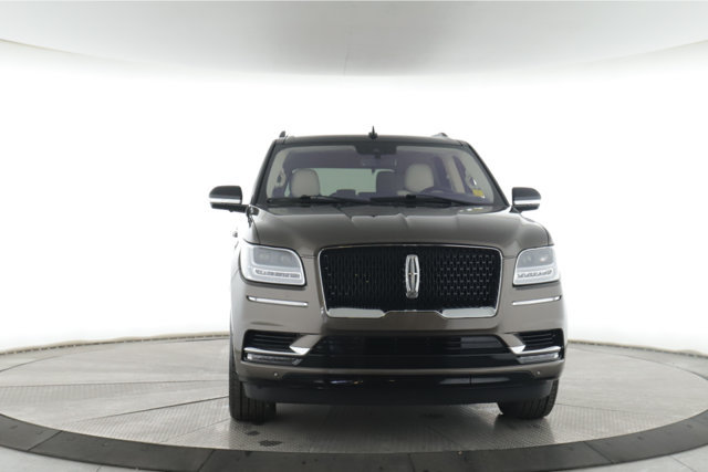 Used 2021 Lincoln Navigator Black Label w/ Special Edition Package AWD/4WD image 12