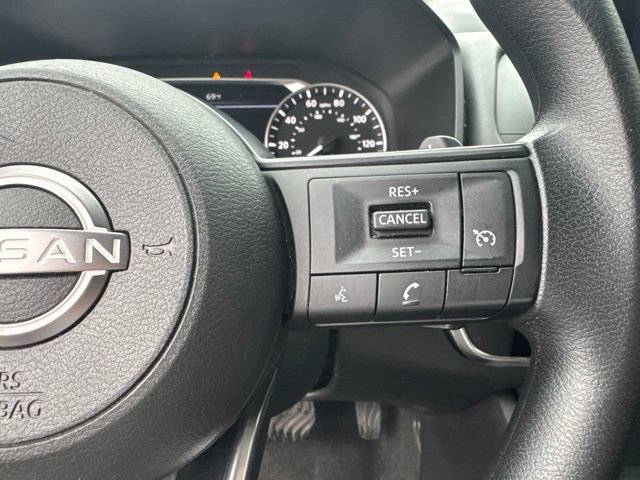 Used 2024 Nissan Rogue S AWD/4WD image 13