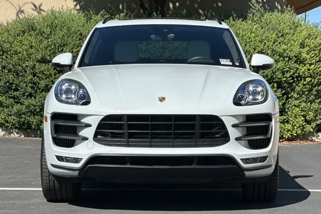 Used 2017 Porsche Macan Turbo AWD/4WD image 8