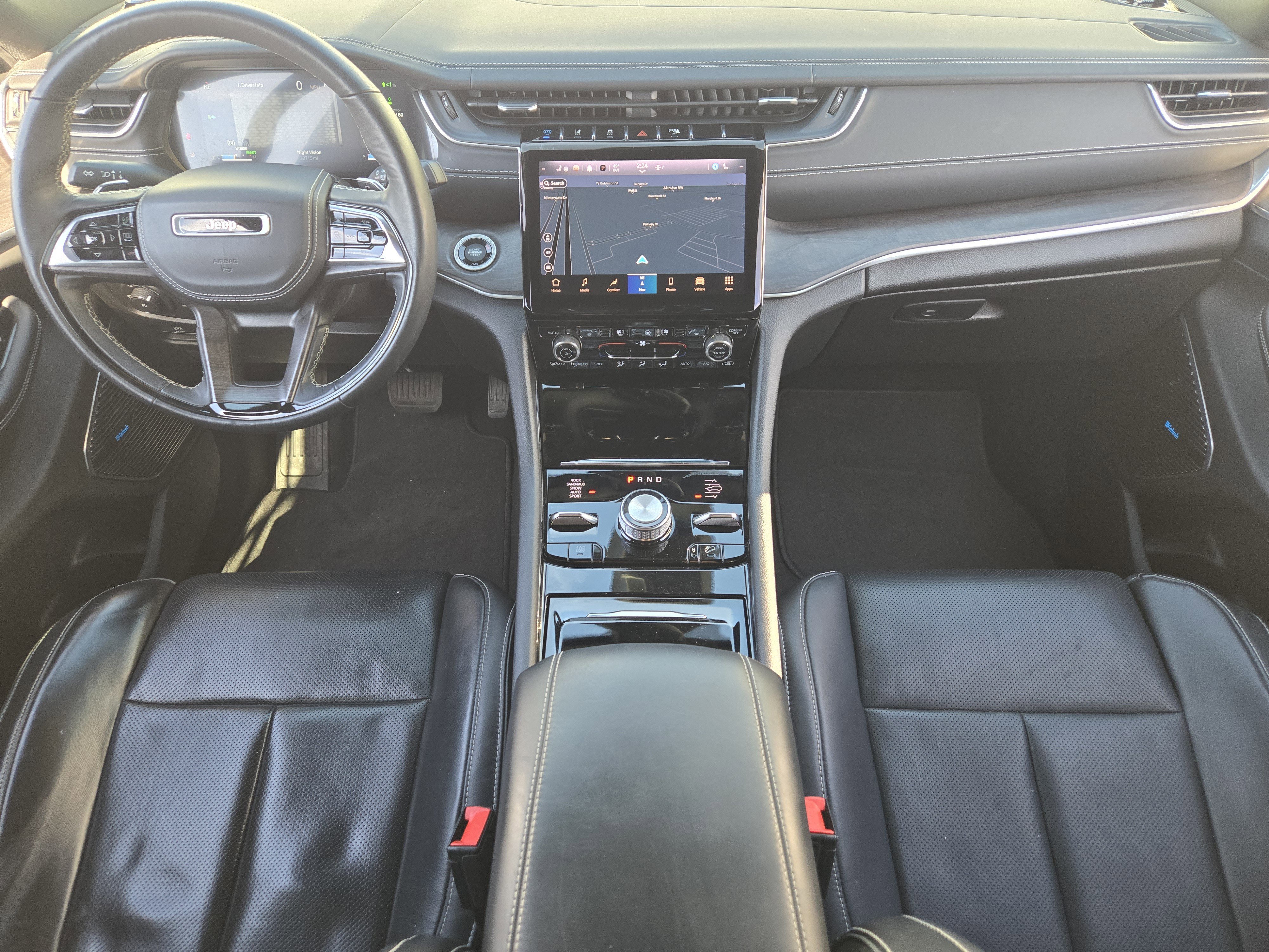 Used 2022 Jeep Grand Cherokee Overland w/ Advanced Protech Group III image 29