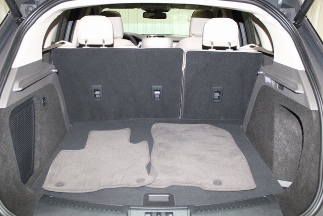 Used 2021 Lincoln Corsair FWD w/ Premium Package image 7