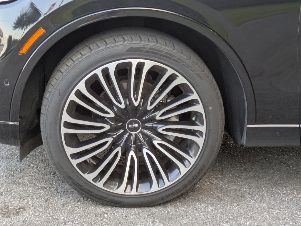 Used 2020 Lincoln Aviator Black Label image 11