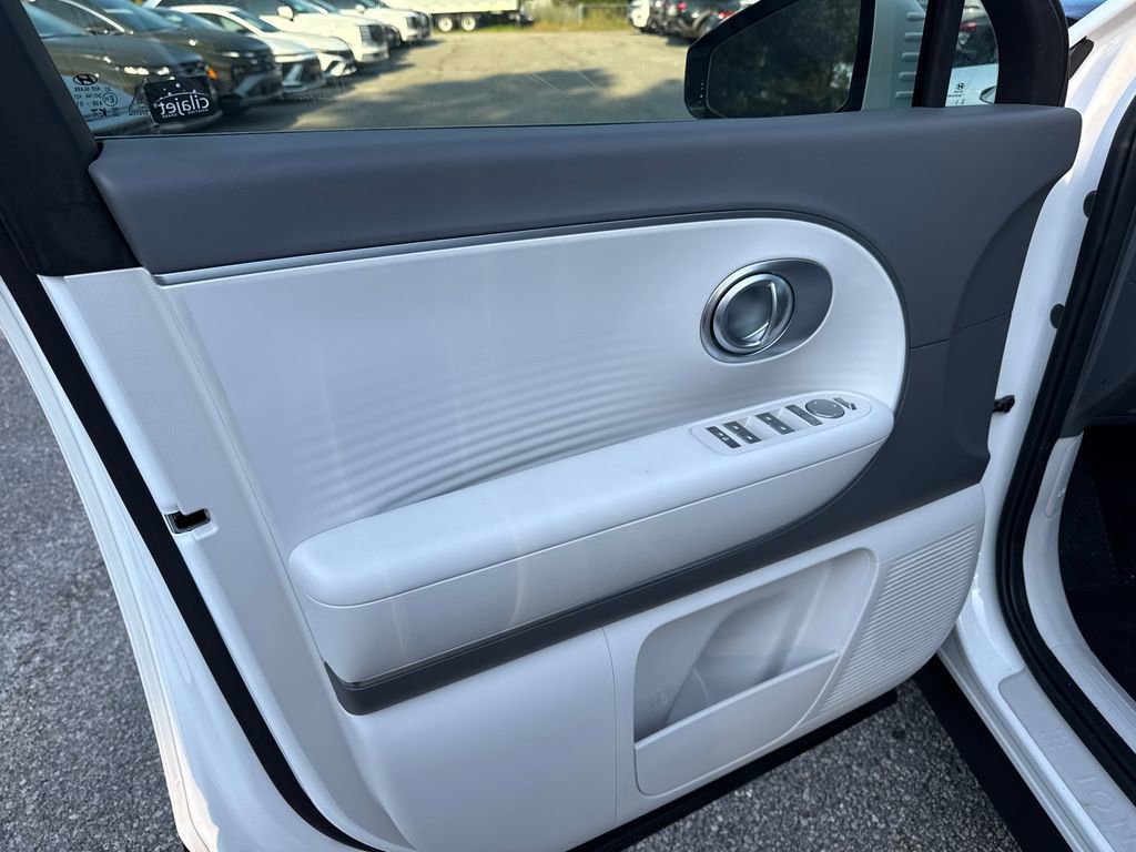 New 2026 Hyundai Ioniq 9 SE image 10