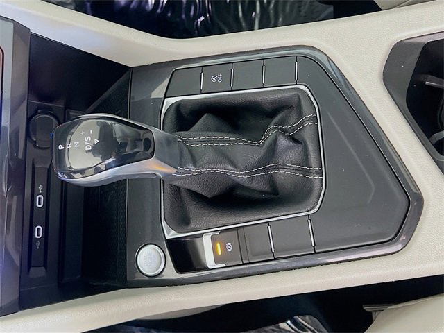 Used 2022 Volkswagen Tiguan SE image 23