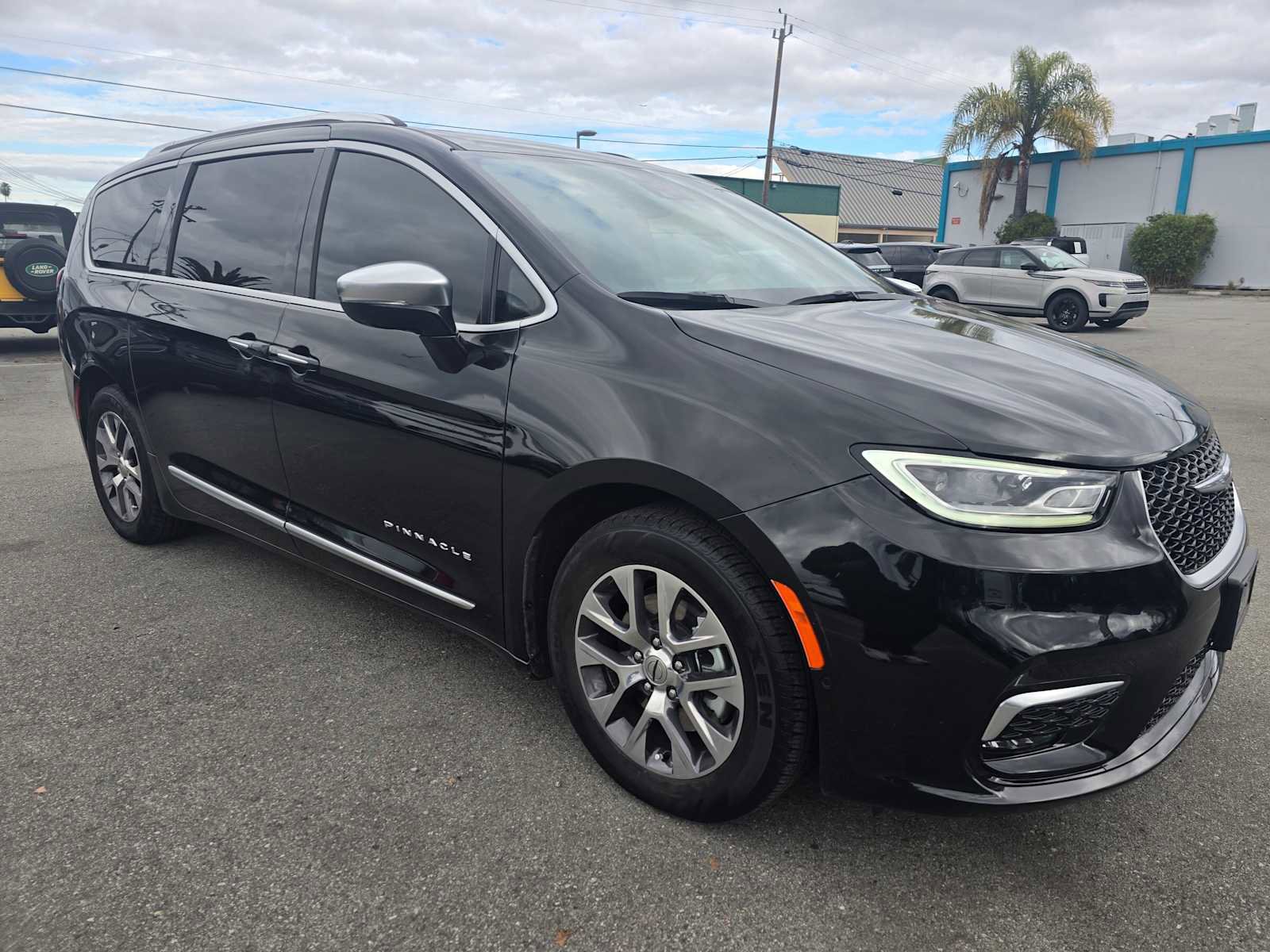 Used 2023 Chrysler Pacifica Pinnacle image 15