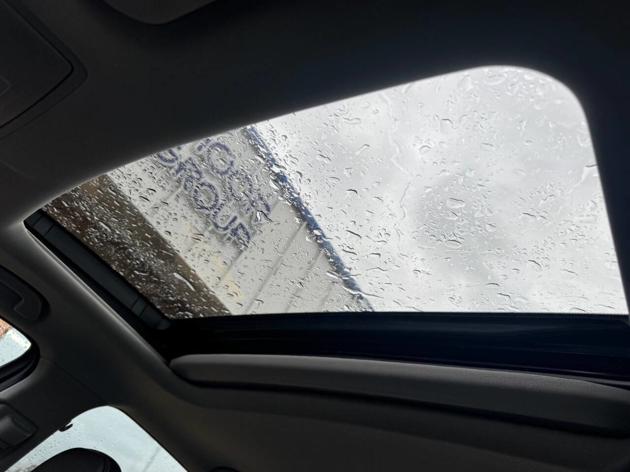 Used 2017 Acura TLX image 17