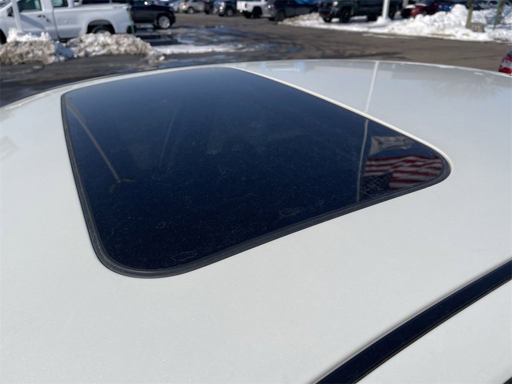 Used 2025 Nissan Altima 2.5 SV w/ SV Special Edition Package image 3