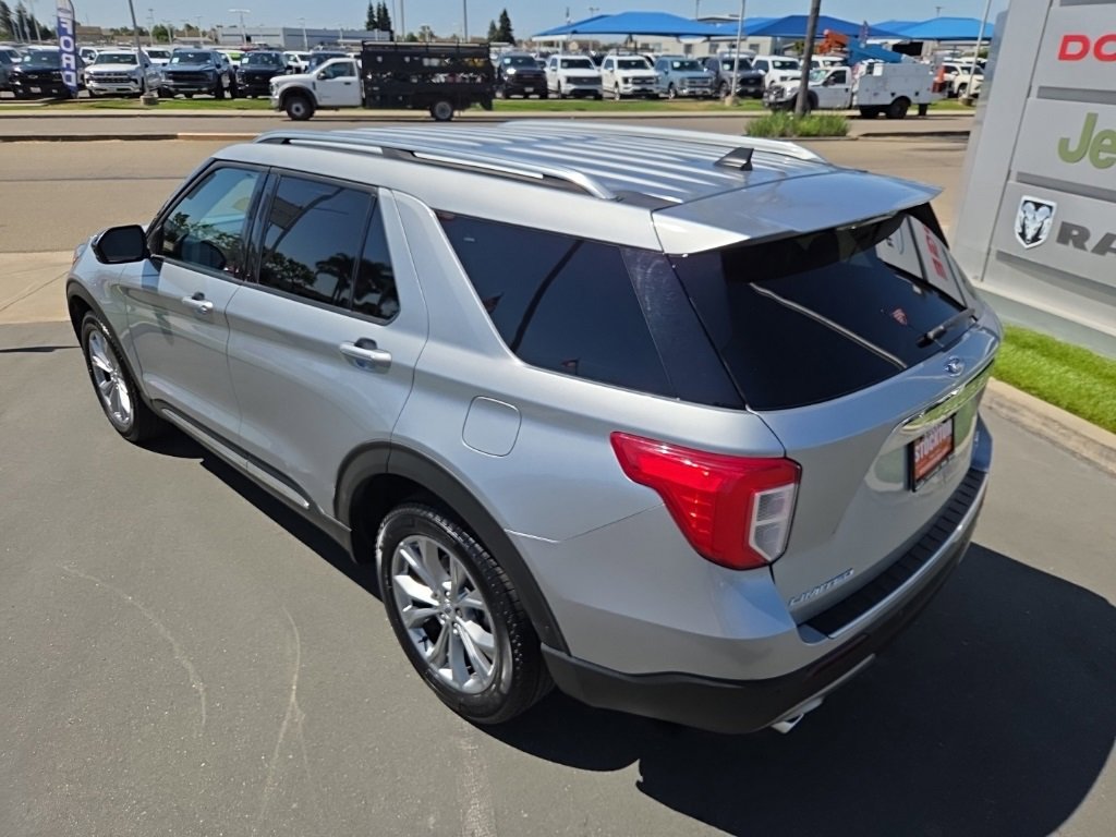 Used 2023 Ford Explorer Limited image 7