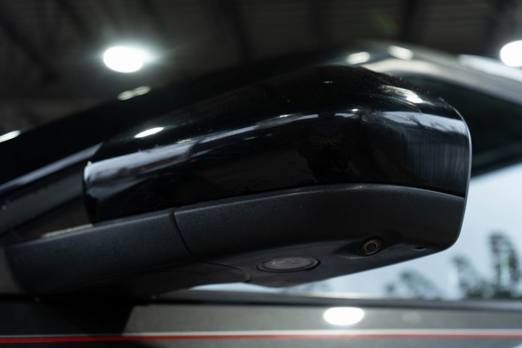 Used 2023 Ford Explorer Limited image 11